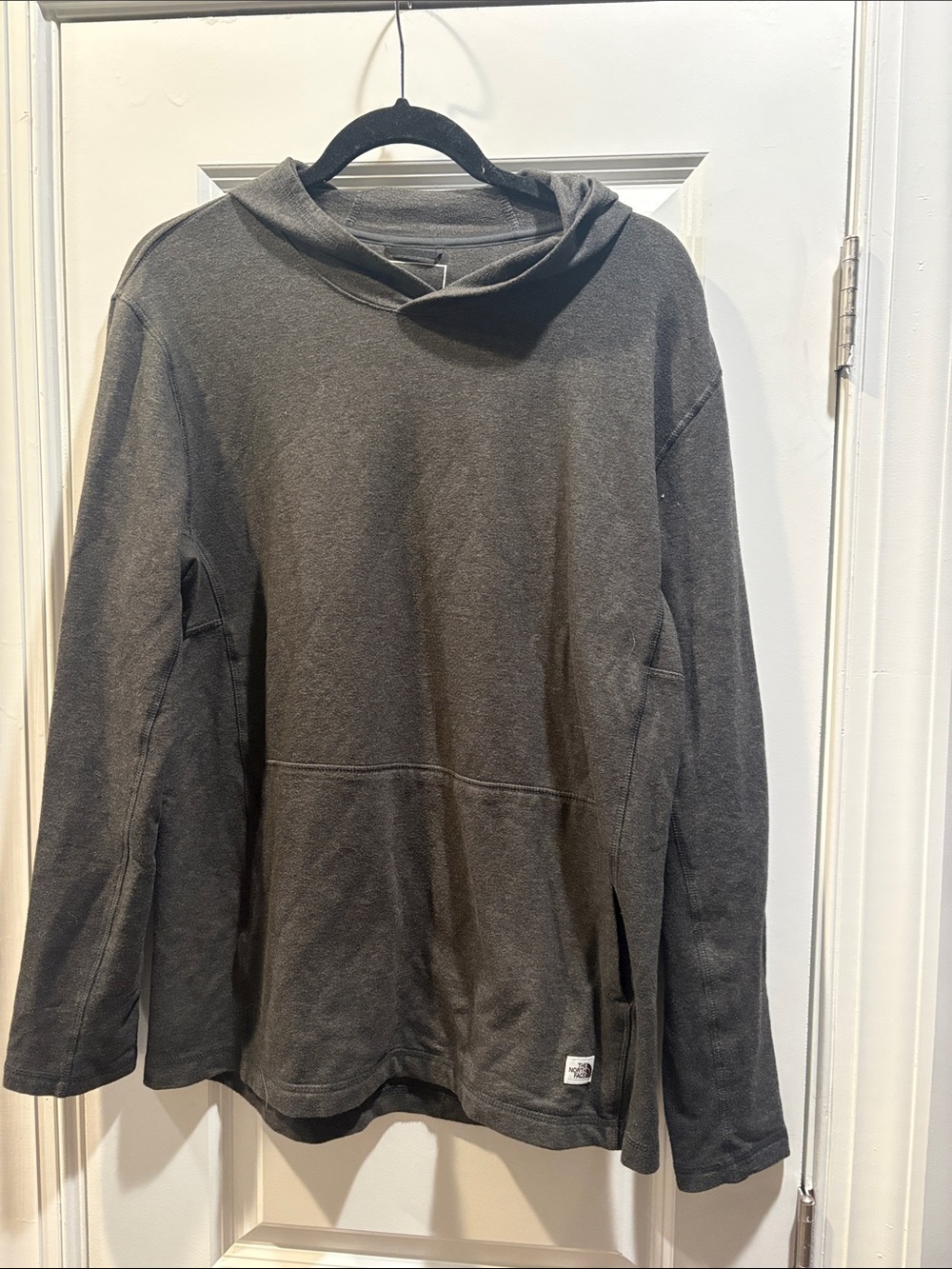 The North Face Black Logo Pullover - Picture 1 of 4